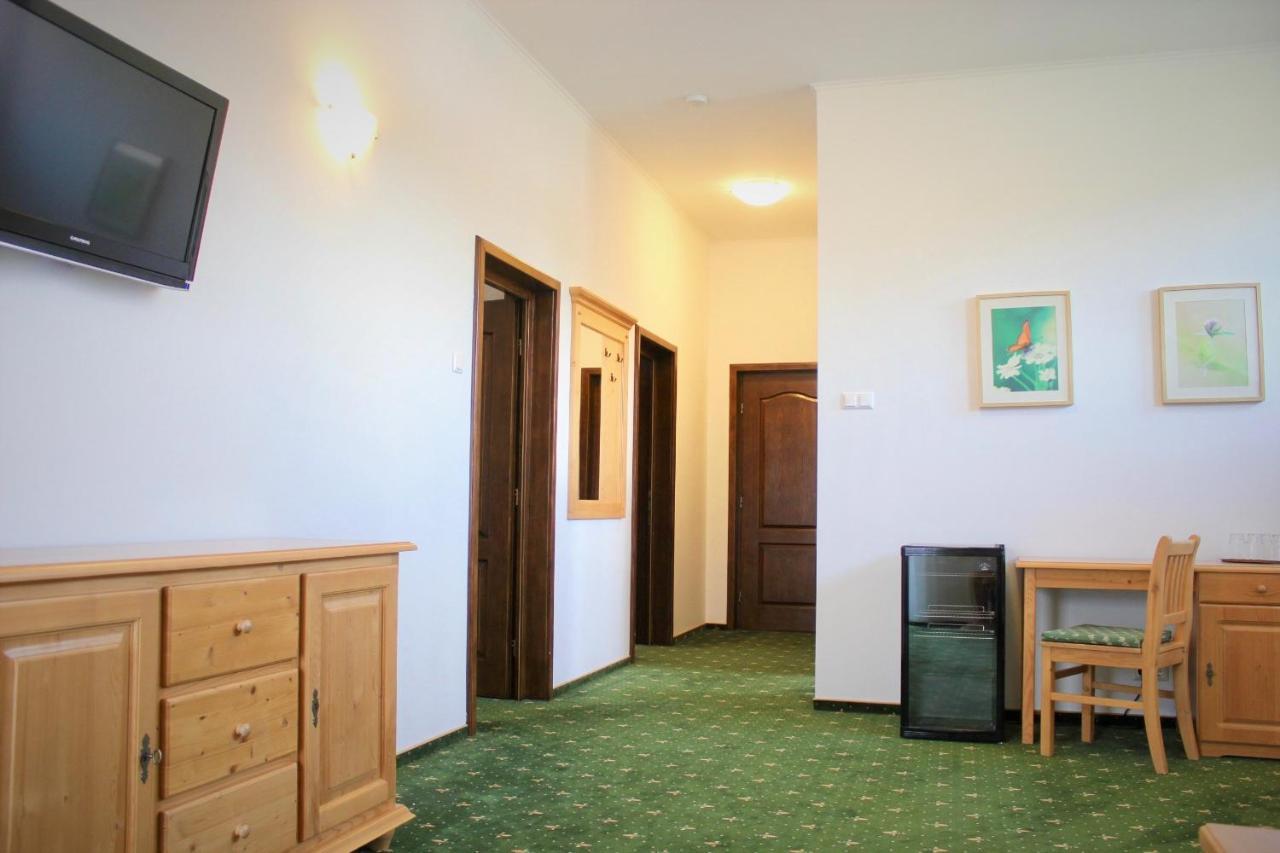 Hotel Alex Sankt Kanzian am Klopeiner See Exterior photo